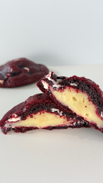 Red velvet cookie filled with cheesecake